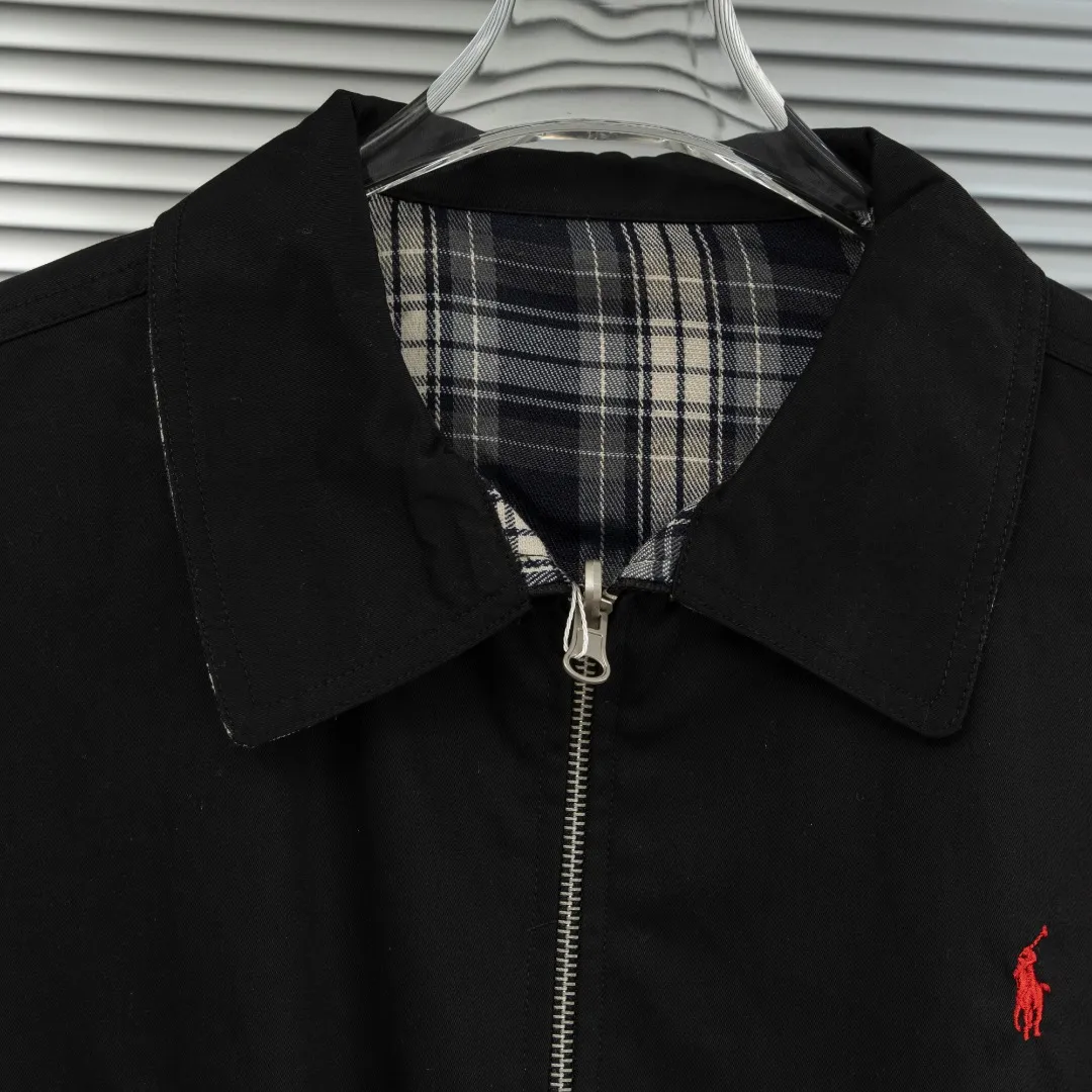 P490 top version (different currencies) You can scan the QR code to enter the official website. Style: Ralph Lauren POLO Ralph Lauren original open molded small label embroidery reversible old money style jacket Color: Picture color Size: S-XL Fabric: Woven Accessories: Full set of customized accessories No gender distinction, same style for men and women
